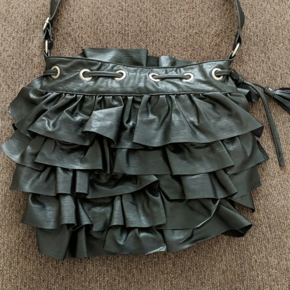 Faux leater ruffle vrossbody